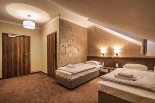 Отель Hotel Tatarscy Кальвария-Зебжидовска Двухместный номер «Комфорт» с 2 отдельными кроватями-4